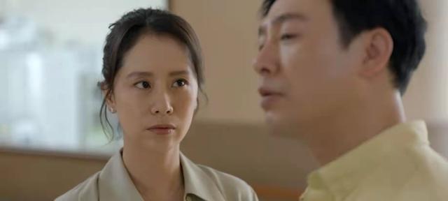 冯晓琴|《心居》展翔终于得到顾清俞的青睐,冯晓琴醋意满满,却没办法