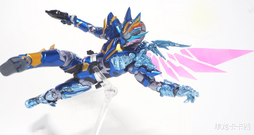 手办|技术帝自制假面骑士巴尔坎最终形态手办 帅到极致的狂暴加特林