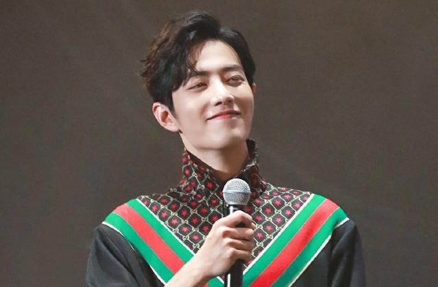 肖战|平台成员公布“90生之最”,肖战关键词是流量,合作搭档则是实绩