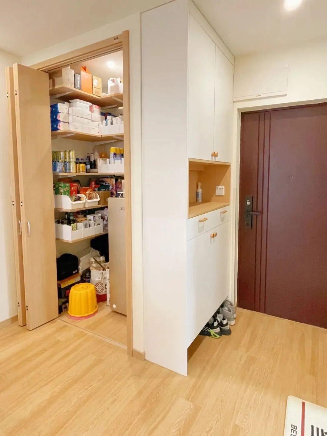 我决定了,下套房想法子入户做一间2㎡玄关库,比一般普柜更能装