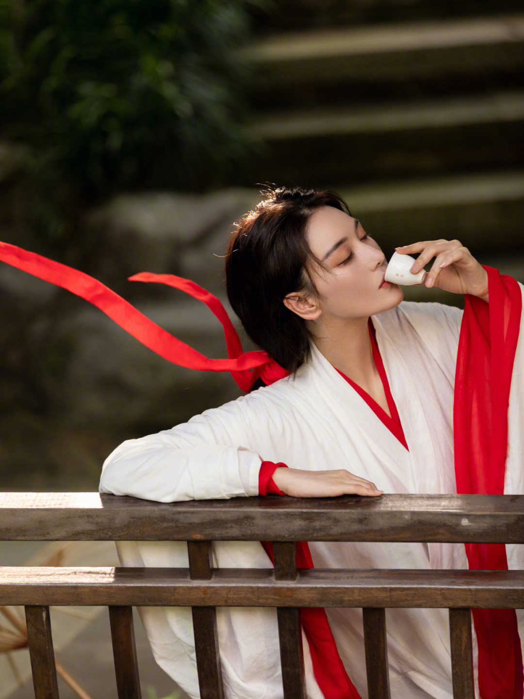 华少|35岁张馨予感染后7天转阴!晒自拍照面色潮红,状态良好恢复不错