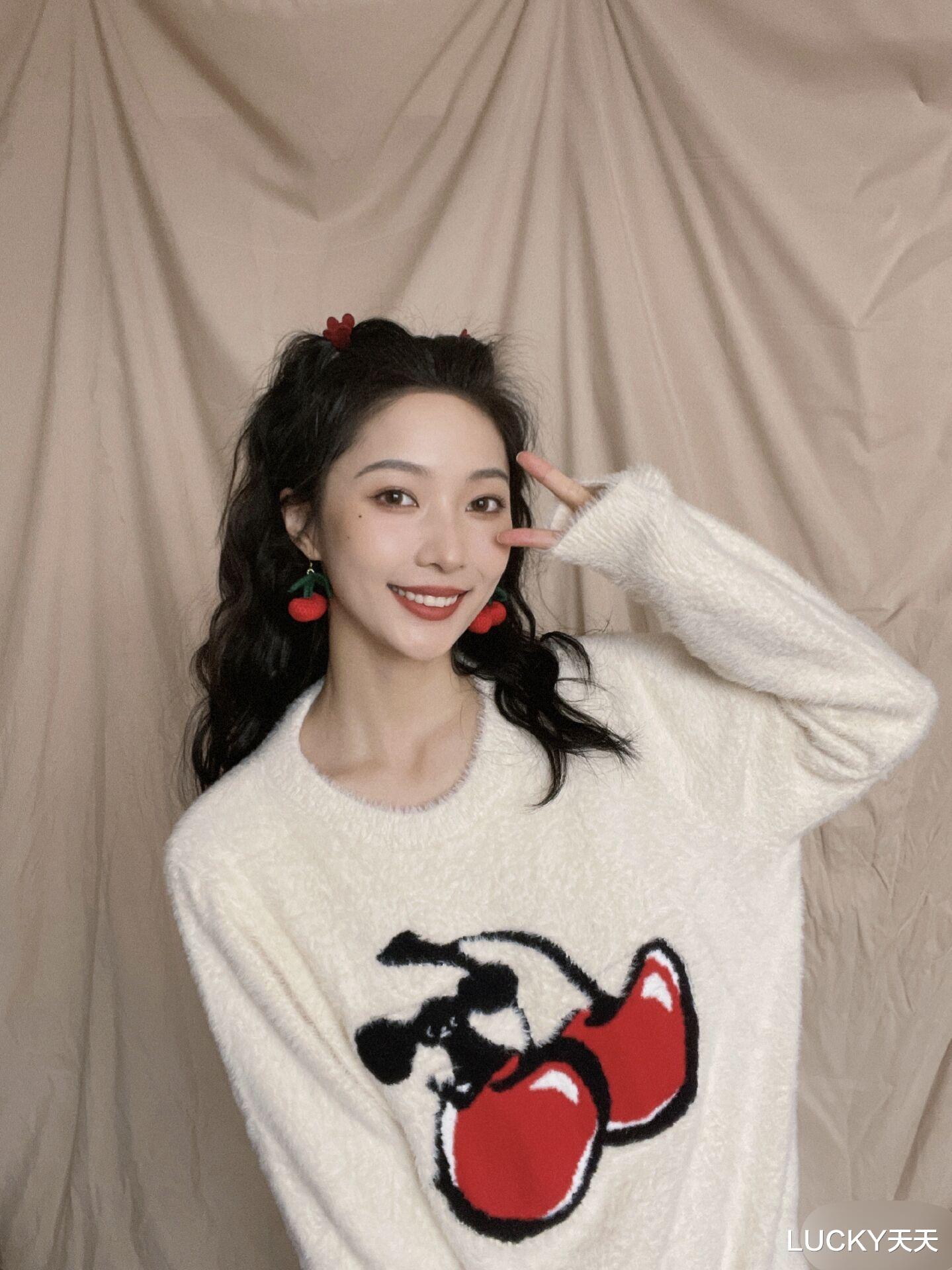 与君初相识·恰似故人归|《余生》中配角意外火了，长短发前后判若两人，网友直呼：太惊艳了