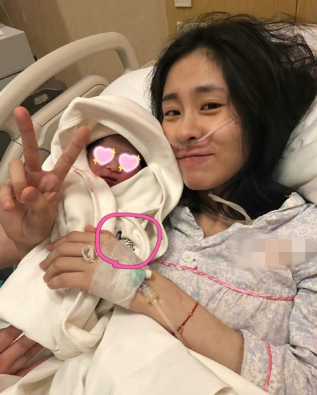阿里巴巴|张碧晨生产制造照被忽略的信息内容，纯净水和智能手环，宝宝衣服，并不是在海外