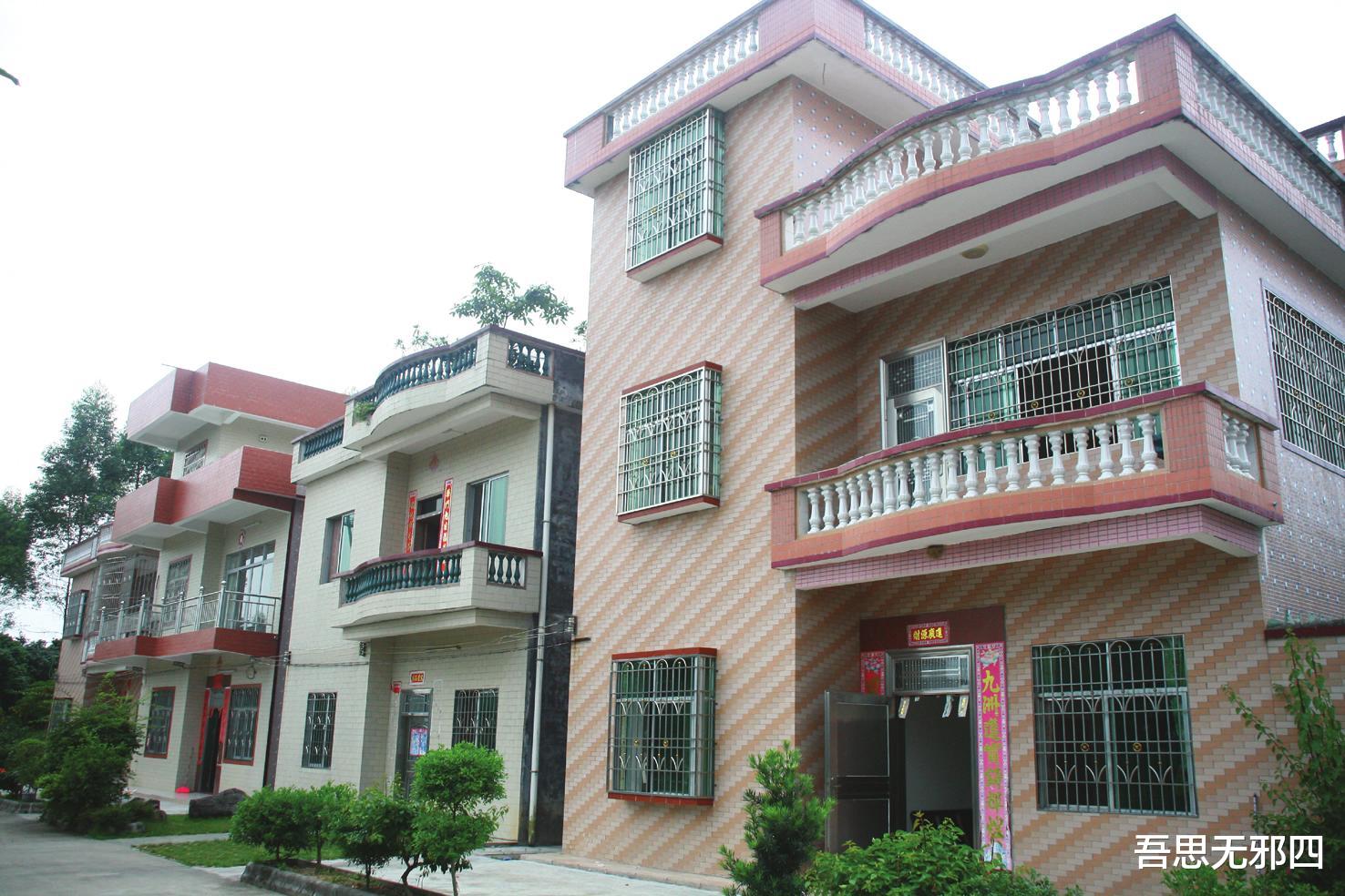 安居房|我的连襟比我大5岁,两个儿子,两套自建房,都是三层半的那种