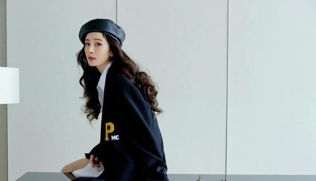 于正|于正评论区热闹非凡，与顶流女星联系频繁，与过气女星没什么联系