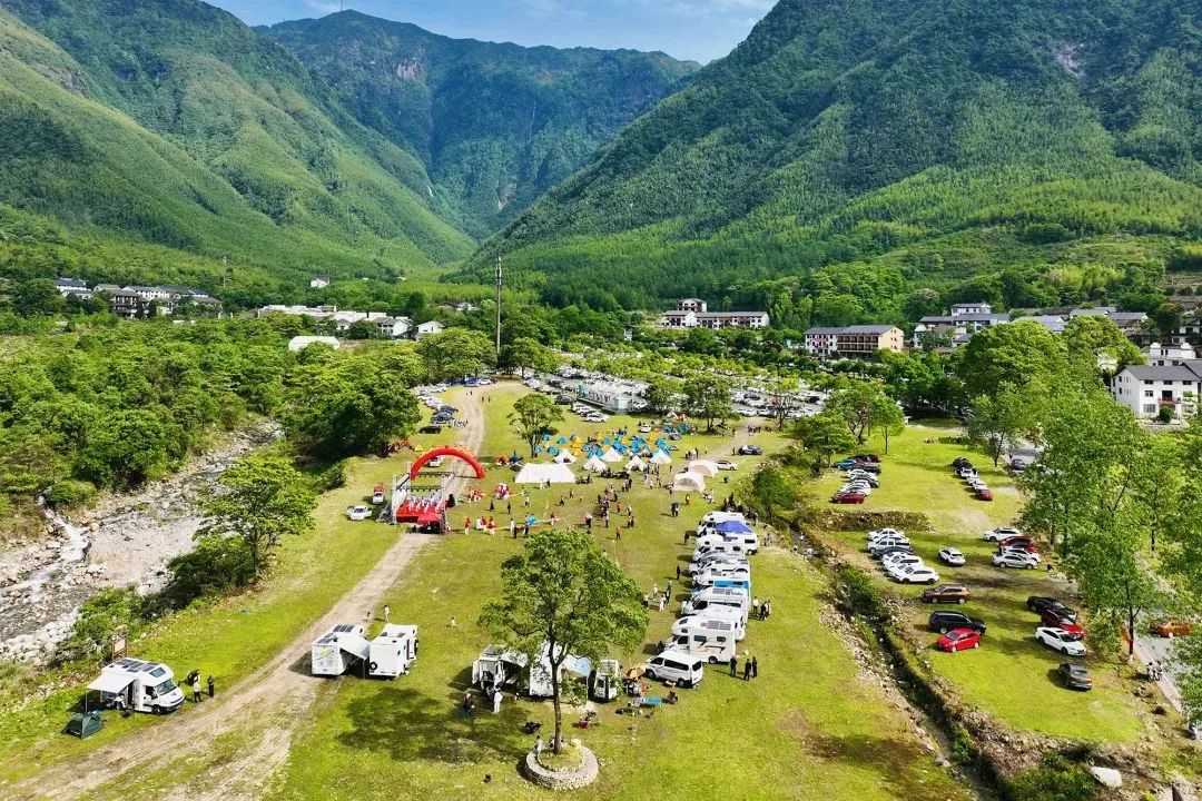 太原|这一次毕业旅行,你可别再错过明月山了!