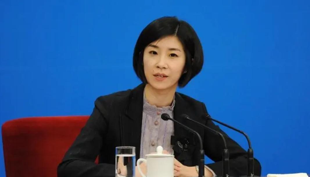 翻译|羡慕这个词已经说累了,外交部“女神”晋升,这才是学生该追的星