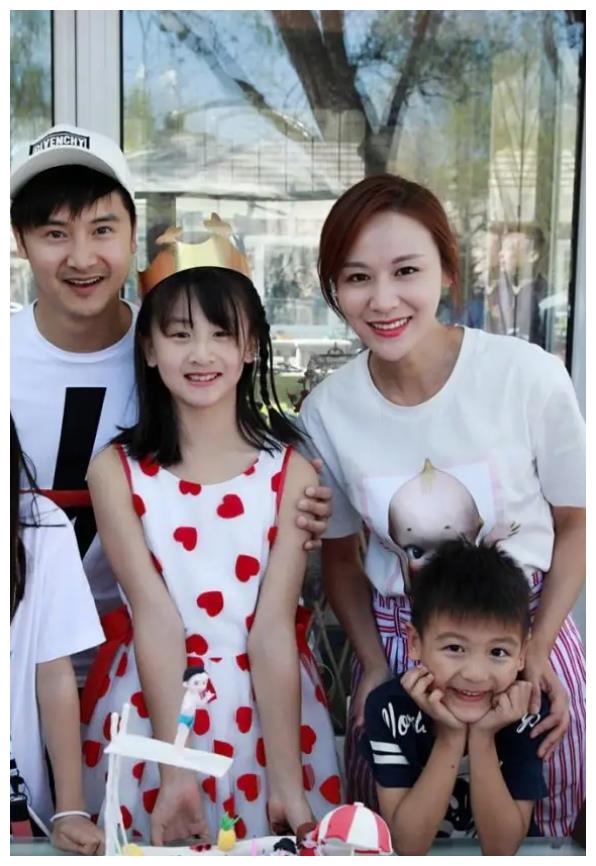 叶一茜|叶一茜:23岁嫁给田亮,结婚15年儿女双全,超女中最清醒的一个