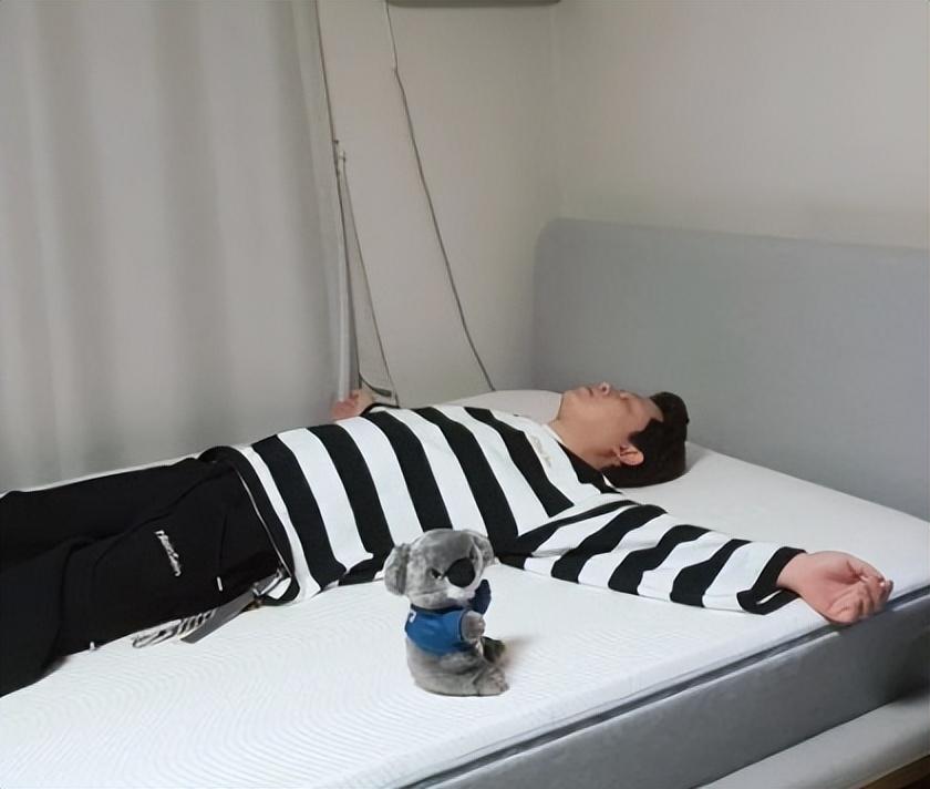 安七炫|最熟悉的陌生人：韩国H.O.T成员怎么样了