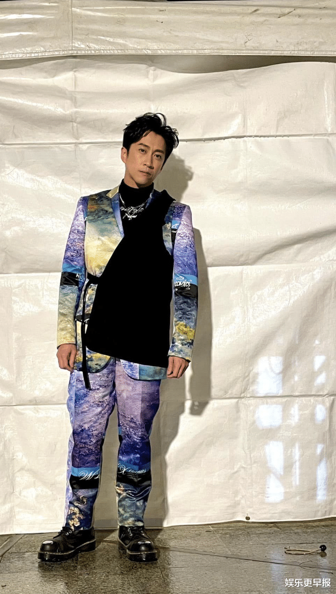 周星驰|周星驰2023首发文!陈汉典留言「想看星爷再演戏」他回应了 现场变许愿池