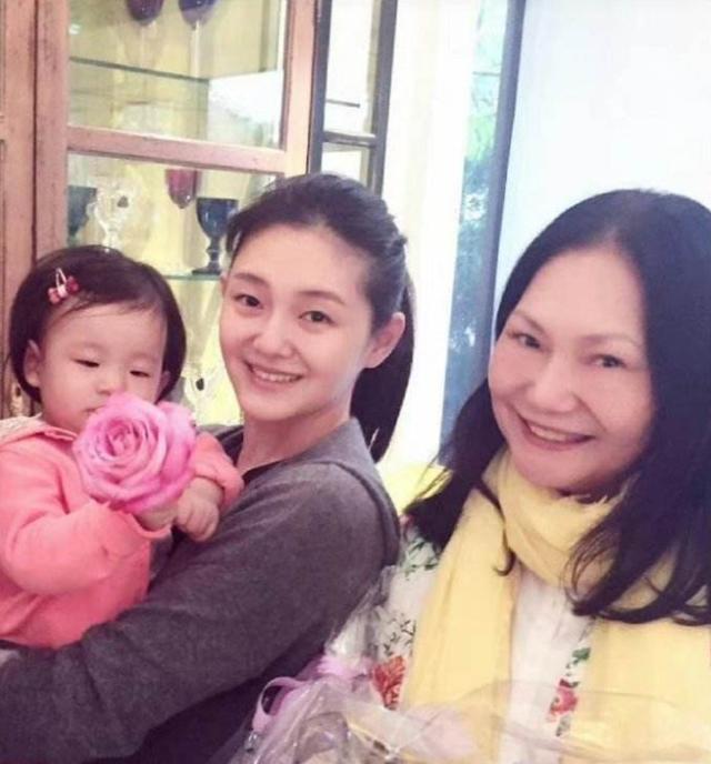 郝劭文|还没到五一小长假,娱乐圈的瓜田又大丰收了吗?