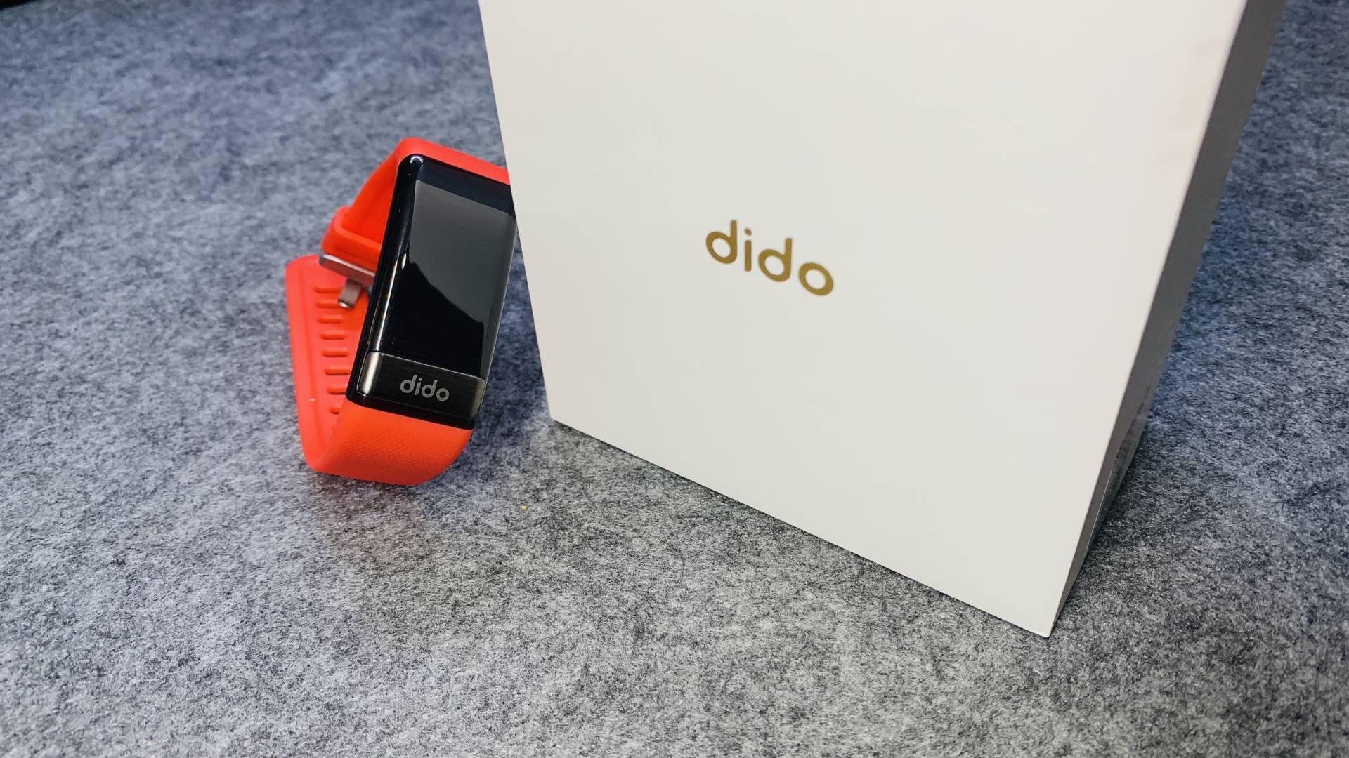 智能手环|今年618,入手Y1血压心电智能手环送爸妈