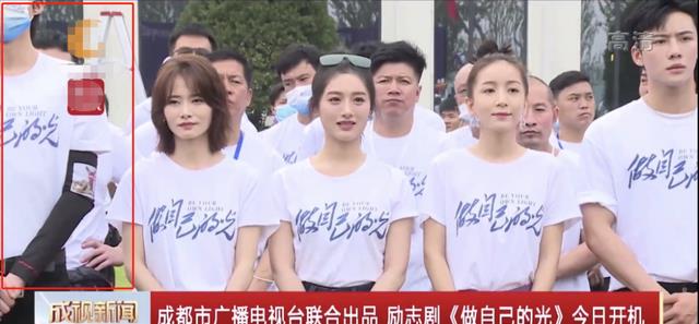 高伟光|6位身高超190男星：胡一天女主搭箱子演戏，高伟光衬得热巴娇小