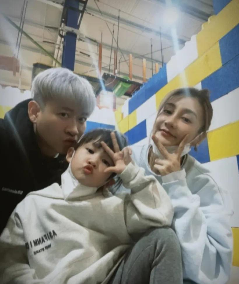 曹云金|曝曹云金和唐菀已复合！去年才官宣新女友的曹云金，浪子回头了？