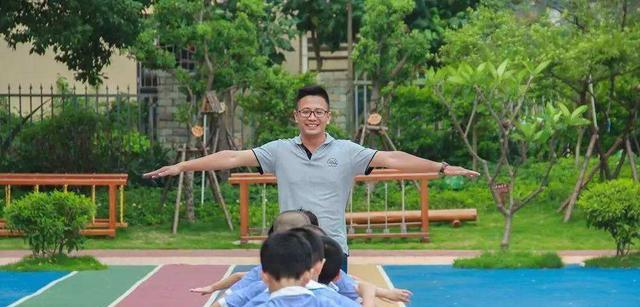 教师|教师行业出现“3大现象”，背后原因引人深思，尤其是中小学老师