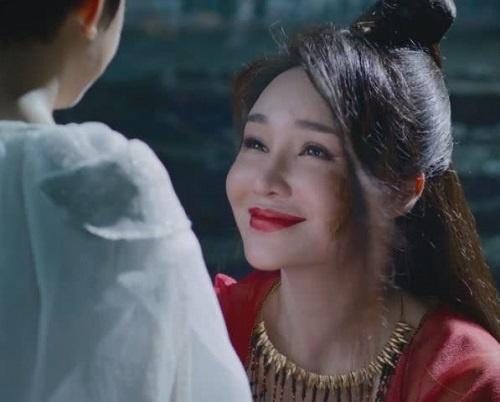 网红脸|当网红脸美人,遇到一群古典美人,颜值差距就出来了