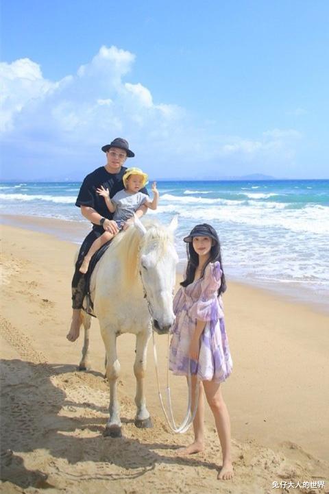 德云社|德云社烧饼喊话粉丝，你们胖了几斤，孙九香却晒出了十二笼包子