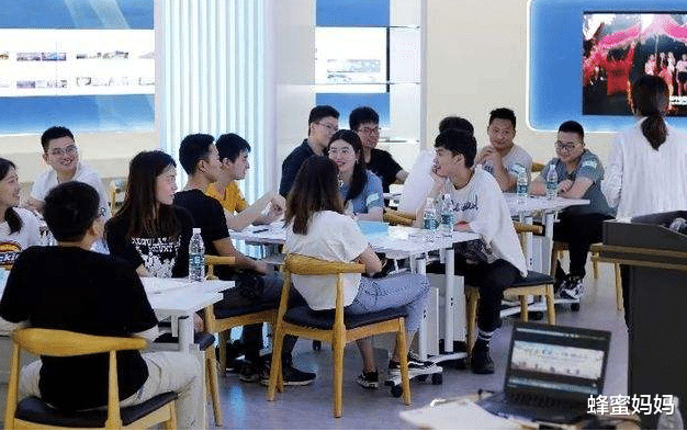 房产中介|丈母娘眼中“理想女婿”职业榜单，教师排第5，榜首丈母娘抢着要