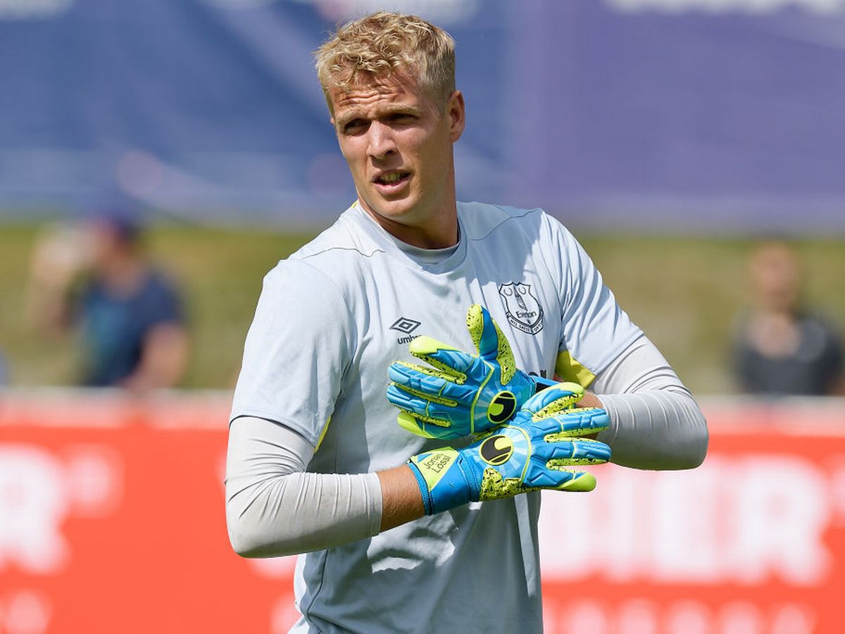 |英超冬窗轉(zhuǎn)會(huì)匯總！曼城繼續(xù)“偽9號(hào)”實(shí)驗(yàn)，切爾西后防解散