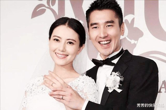 高圆圆|高圆圆大口吃面条,不开美颜滤镜全无女神包袱,颜值依然能打