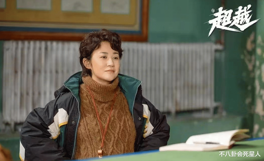 迪丽热巴|娱乐圈的“捧杀”:得个奖,把口碑输了,这些明星后悔吗