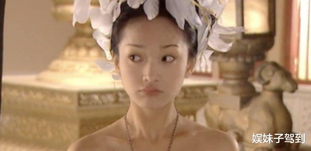 周迅|周迅做客《朗读者》谈容貌焦虑，40多岁演小姑娘，曾喊话，去你的