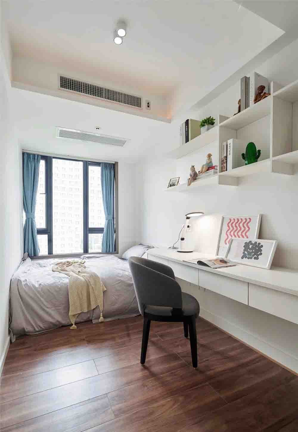 105平米现代风三居室,清淡白色搭配淡雅黑灰色床头,高级大气