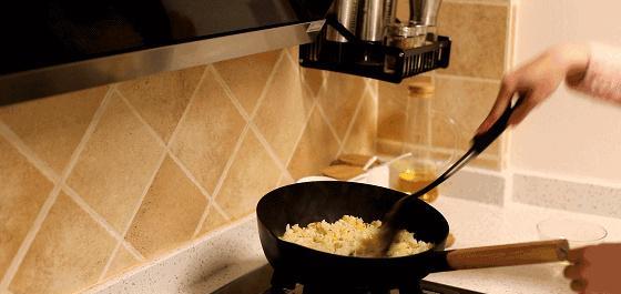 油烟机不止有顶吸和侧吸,近两年流行的下吸和“7字”更适合中餐