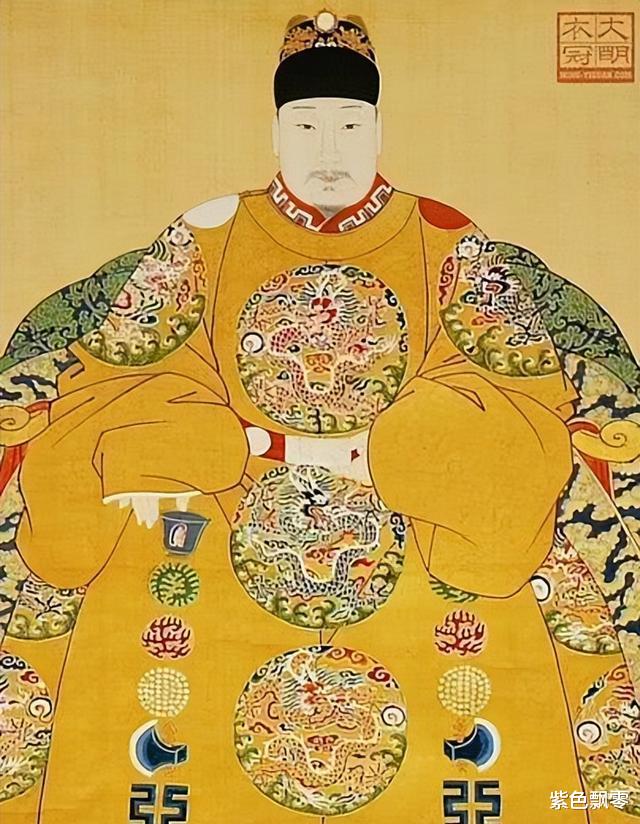 故宫养心殿为何常年阴冷潮湿?直到专家挖开地板,才发现其中秘密