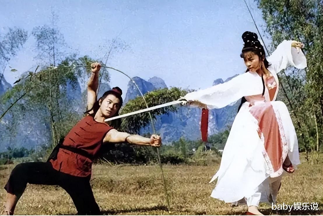 李连杰|同样是李连杰基因,把黄秋燕女儿和利智女儿一对比,差距就出来了