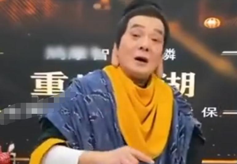 李国麟|67岁港星李国麟近况心酸,直播8小时只赚200元,哭求网友下单