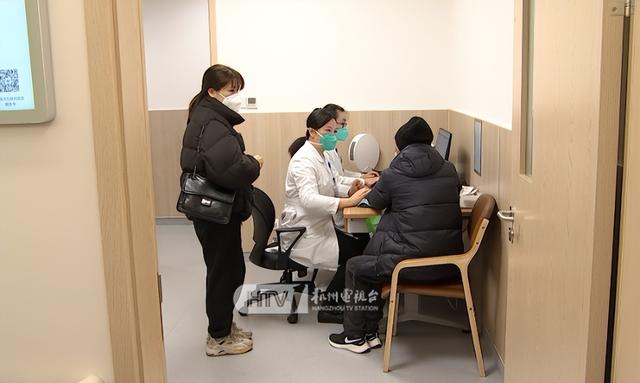 |浙江一医院开设“阳康”相关门诊,号源供不应求