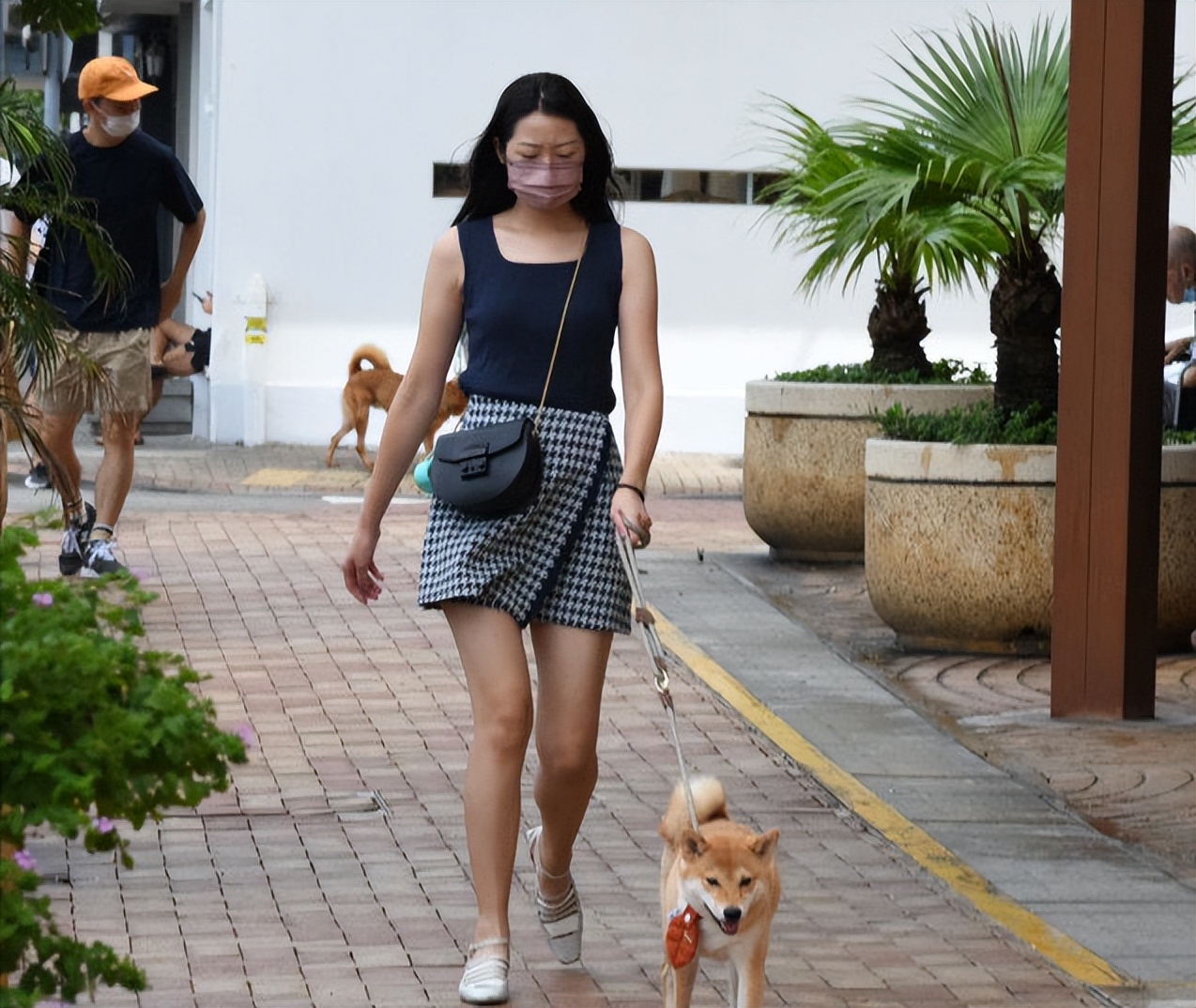 女孩|在港内地女生:港女打扮四大土味 不如港剧漂亮 引发网友争论