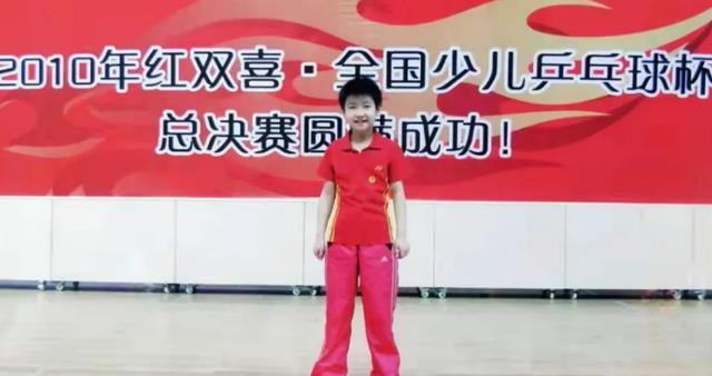 斯蒂芬·库里|崇拜张怡宁！国乒小魔王孙颖莎曾透露爱乒乓原因，三次参赛终圆梦