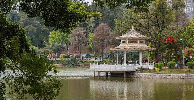 广州市|广州出现“相亲公园”，热闹如招聘会，游客热情高涨