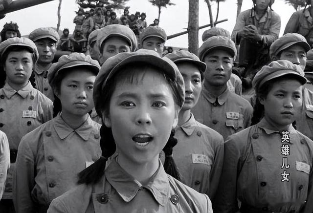 王芳|导演刘尚娴:《英雄儿女》的女主,获巴金认可,与王芳相互成就