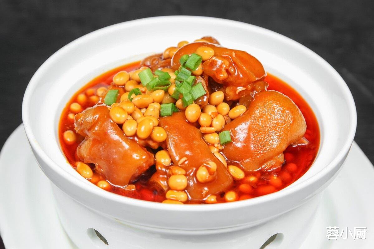“冬吃豆,赛过肉”,建议中老年人多吃3豆,补充蛋白,强健身体