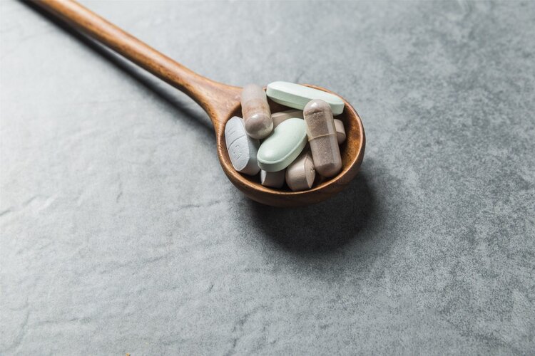 体检|维生素也伤肝？最好别把这4种维生素当保健品吃，告诉你真相