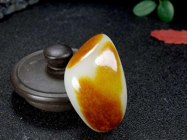 比稀土还金贵！新疆发现毒性强烈的奇特金属，能够用来制造火箭