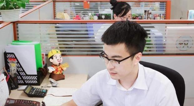 大学生|年薪超30万的铁饭碗排行,国家电网未进入前三,榜首被称高岭之花