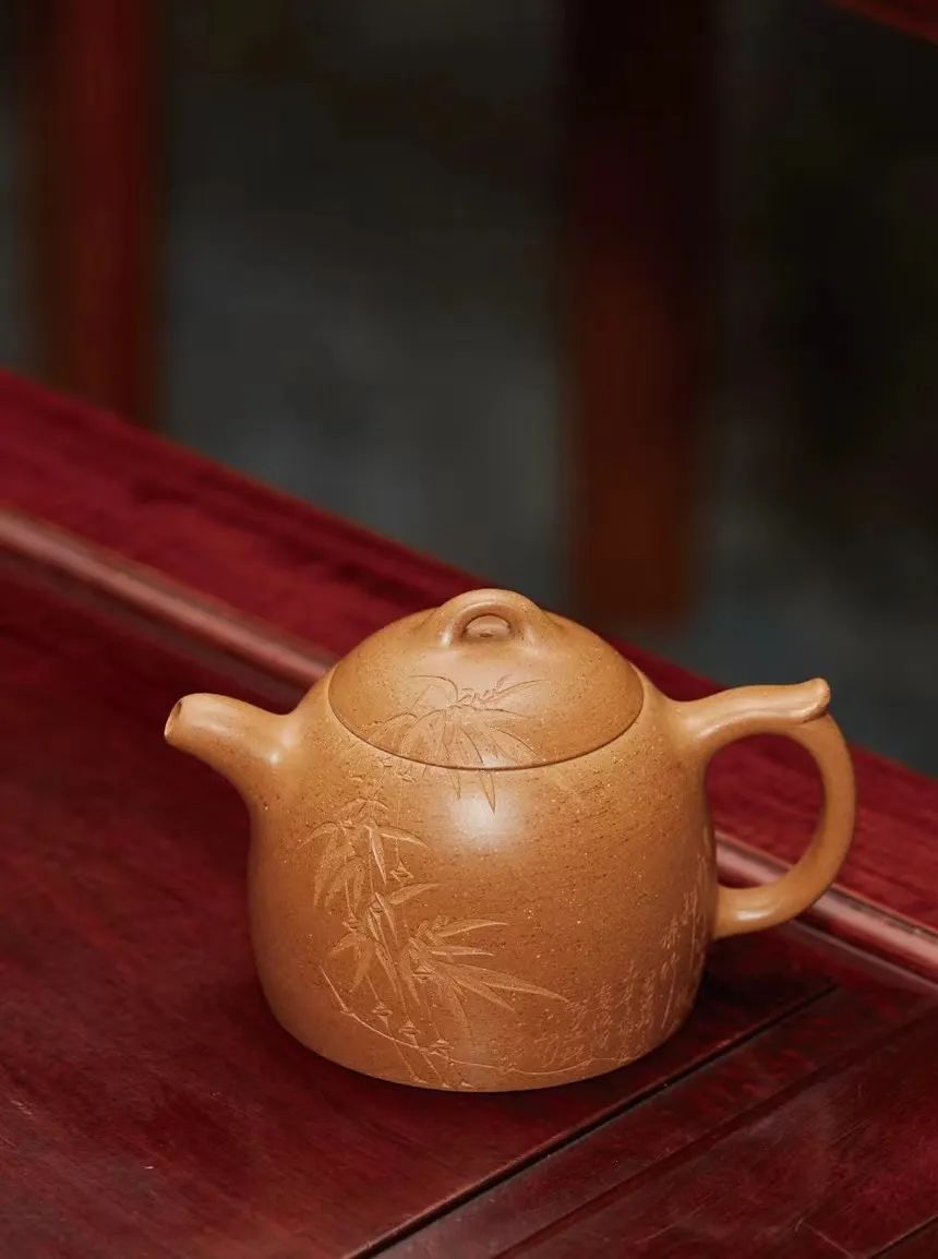 |那些曾拍出百万高价的紫砂壶型!