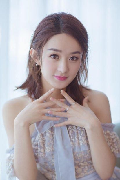 短发 脸型决定发型！如果脸上有这4个特征，剪掉长发吧，短发更显气质