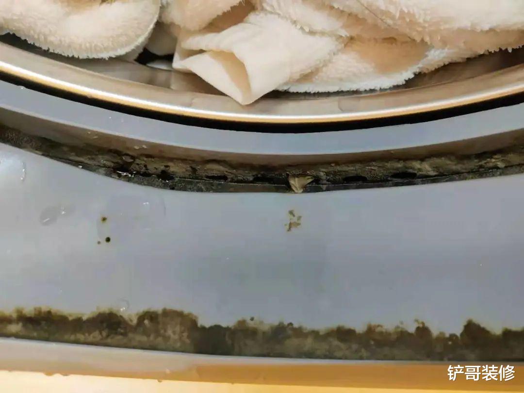 洗衣机3个月不清洁，衣服越洗越脏！教你2招，洗衣机干净又卫生