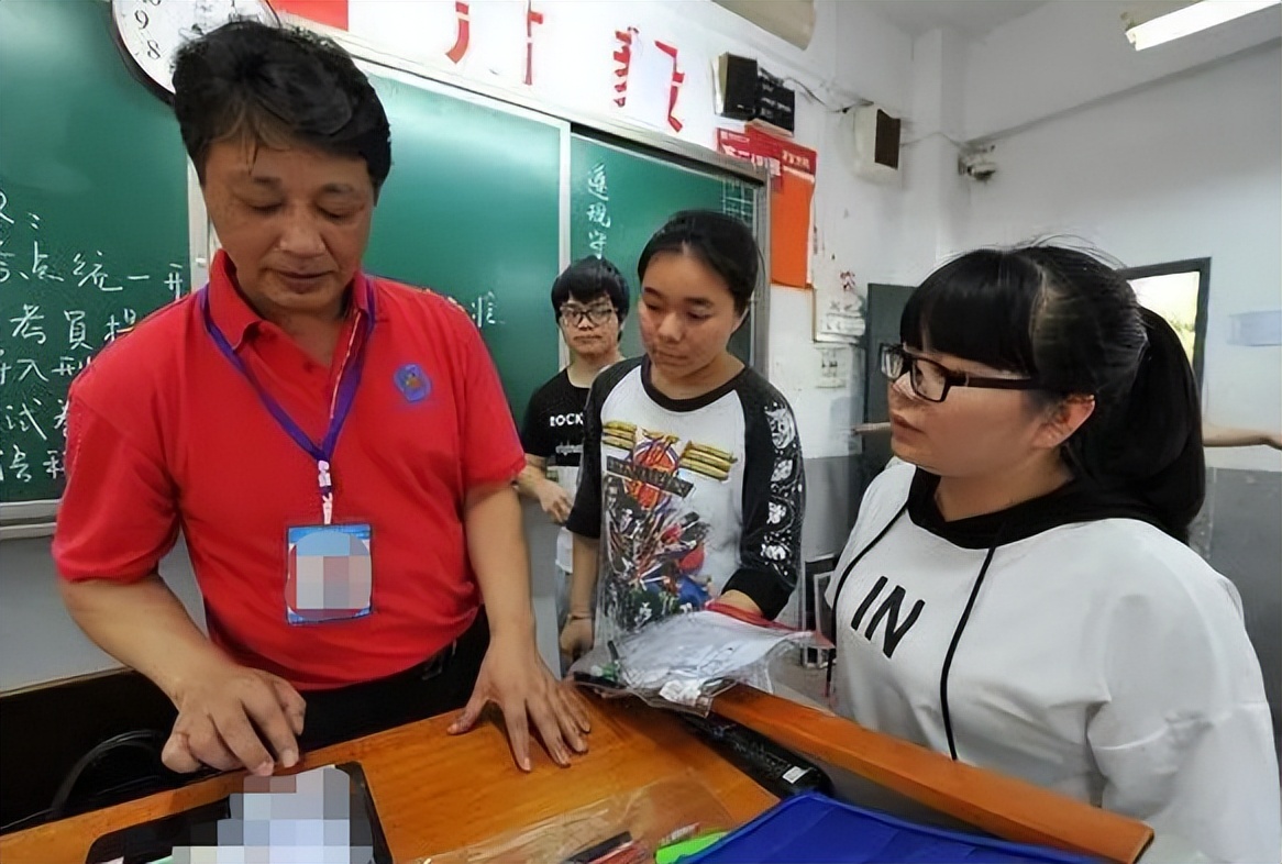 大学生|北大教授直言，10年后有三类职业可能会消失，考生要当心