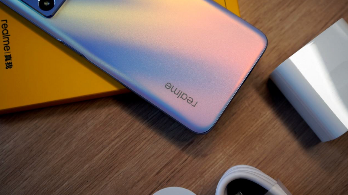 realme q|高性价比神机即将来临，5500mAh大电池加持，又会成为爆款？