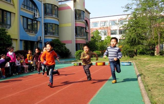 卧室|1年仅新增1000万人，专家建议生3胎贷款免息，公积金贷款额涨20万