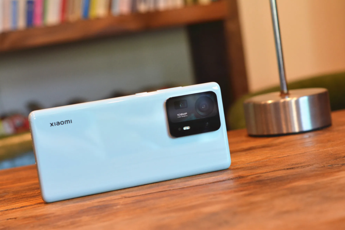 ipados|120W闪充旗舰价格亲民，真全面屏+陶瓷机身，顶配跌至3149元