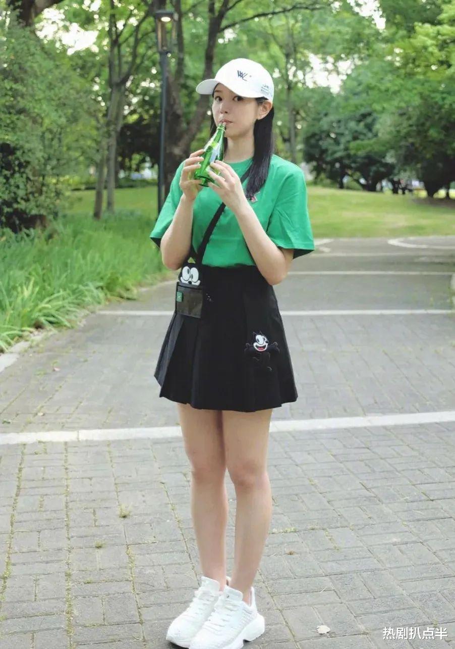 谭松韵|“娃娃脸”的30岁：有人依旧死守“少年感”，有人却走远了