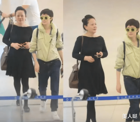 孙俪|孙俪罕见携妈走机场，60岁妈妈穿小黑裙窈窕精致似贵妇，女儿打扮随意似小跟班