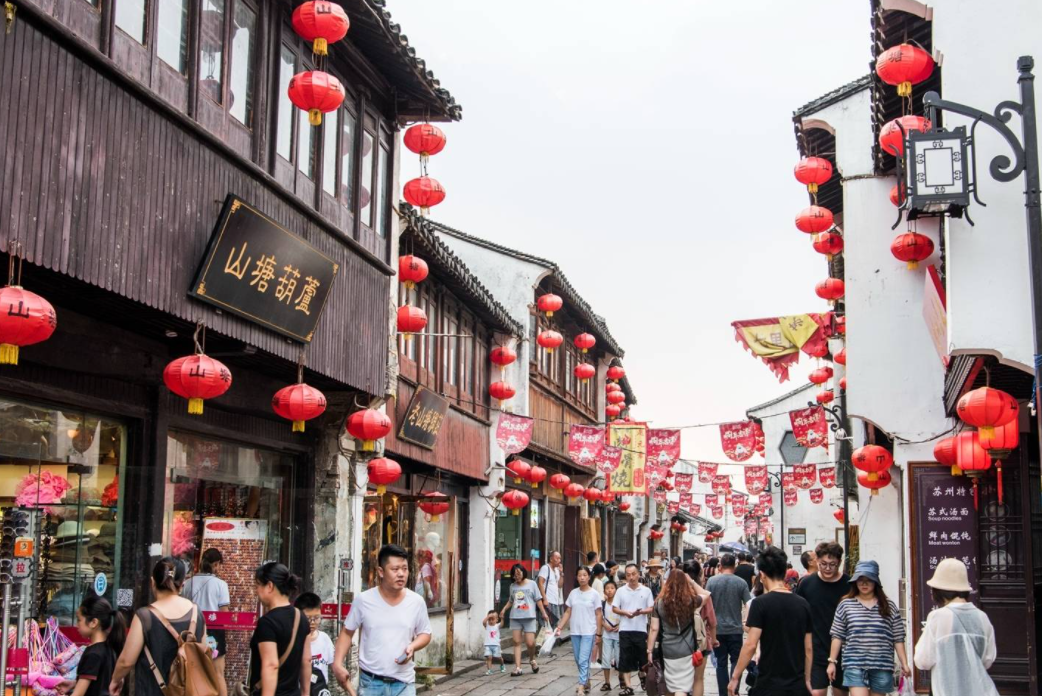 美食|西安有两条“火爆”的街道,人山人海酷似赶集,外地游客尤其爱去